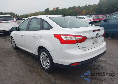 2012 Ford Focus Se z USA, uszkodzony, nr VIN 1FAHP3F22CL169731